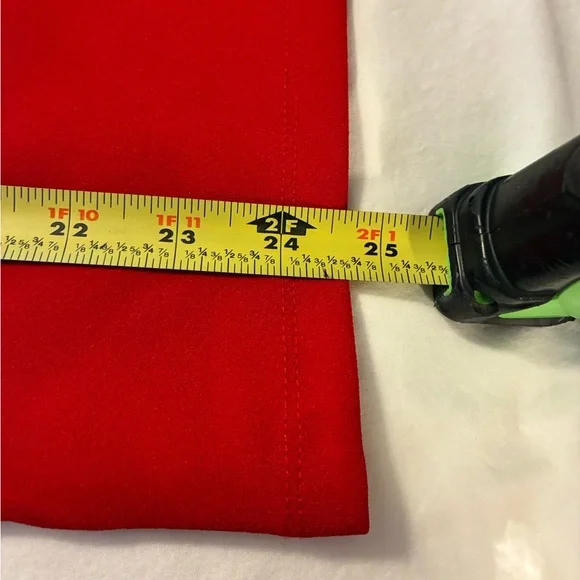 NWOT Ladies Liz Claiborne Pullover Short Cap Sleeve Blouse - Picture 3 of 8